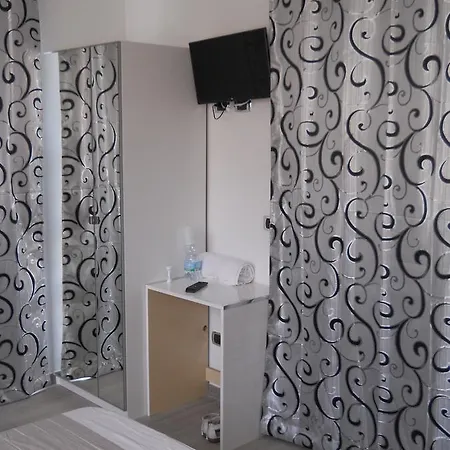 Summer Bed and breakfast