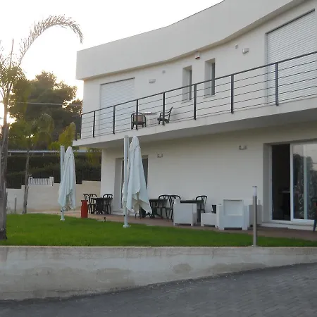 Bed & Breakfast White Beb Fontane Bianche
